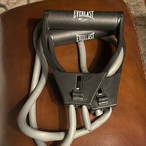 Everlast Black and Gray adjustable  Resistance Tube with Ergonomic Handles